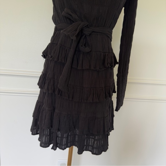 Hello Molly Elegant Black One-Shoulder Dress - Picture 7 of 13